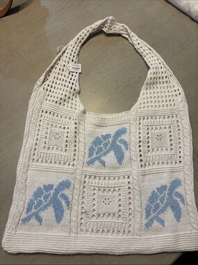 White Knit Tote Bag with Light Blue Turtle Motifs